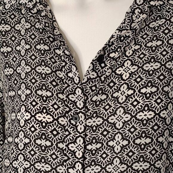 Banana Republic Black & White Button Down Shirt Blouse Top Sz medium - Picture 5 of 10